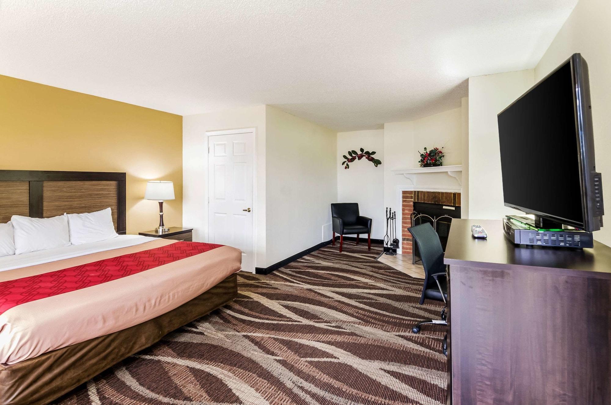 Econo Lodge Glade Springs I-81 Екстериор снимка